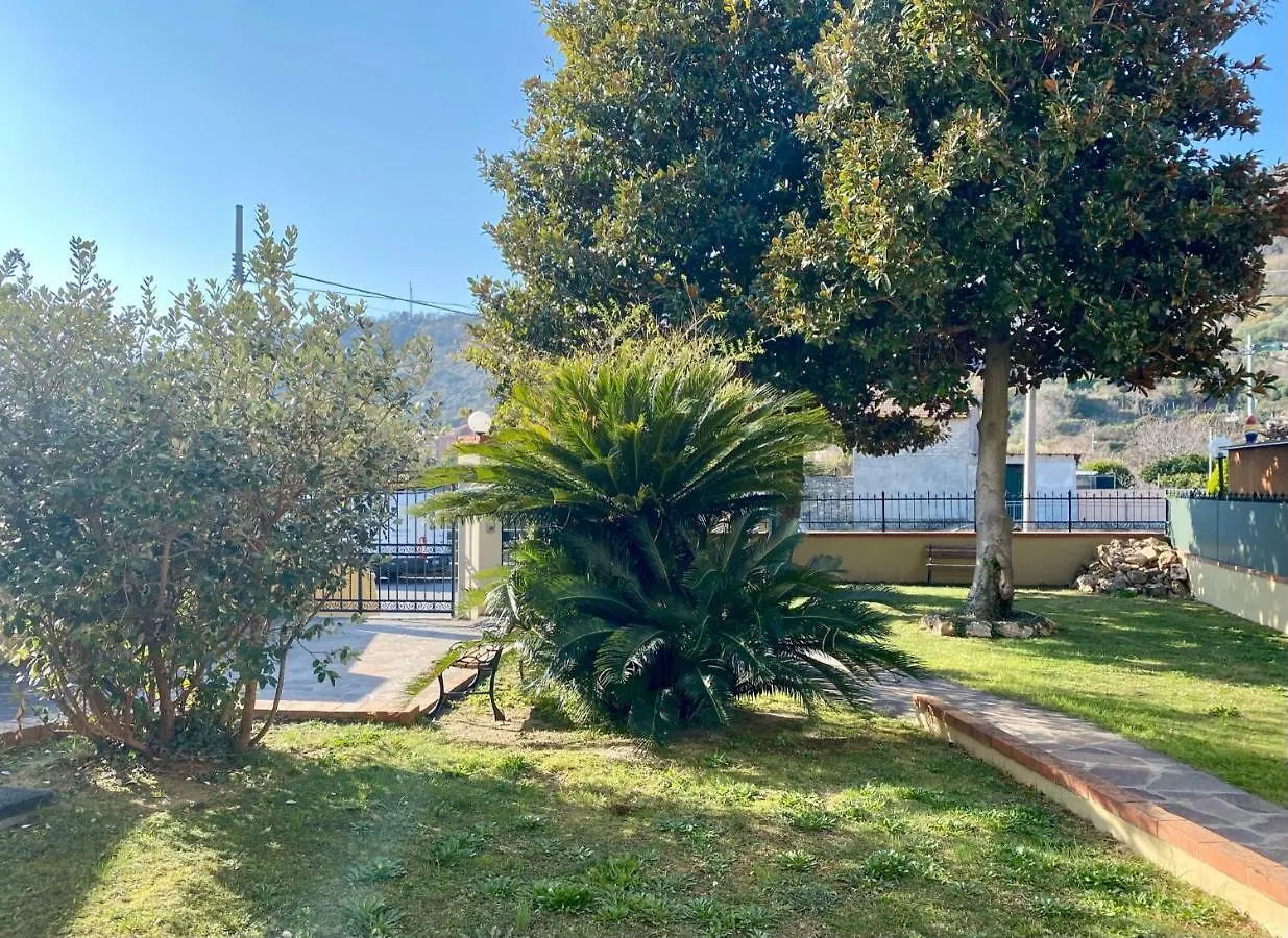 Hostdomus - Villa Cicala Finale Ligure Apartment
